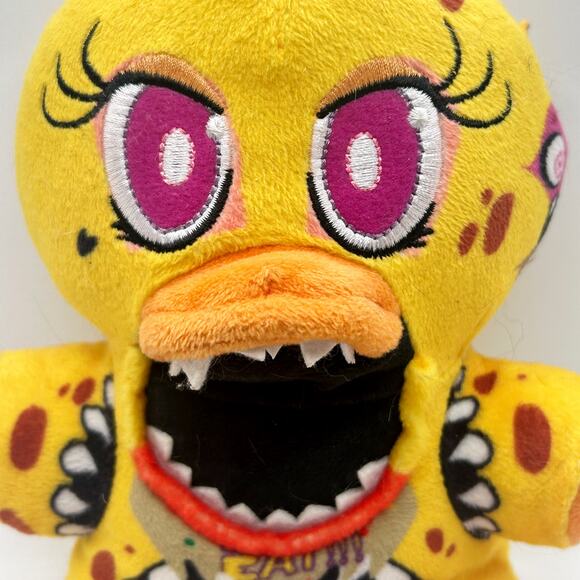 Five Night’s at Freddy’s (FNAF) Twisted Ones Chica Soft Plush Horror Game Story - Picture 2 of 5